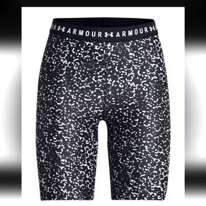 Under Armour Biking Shorts Size Med Extremely Stretchy